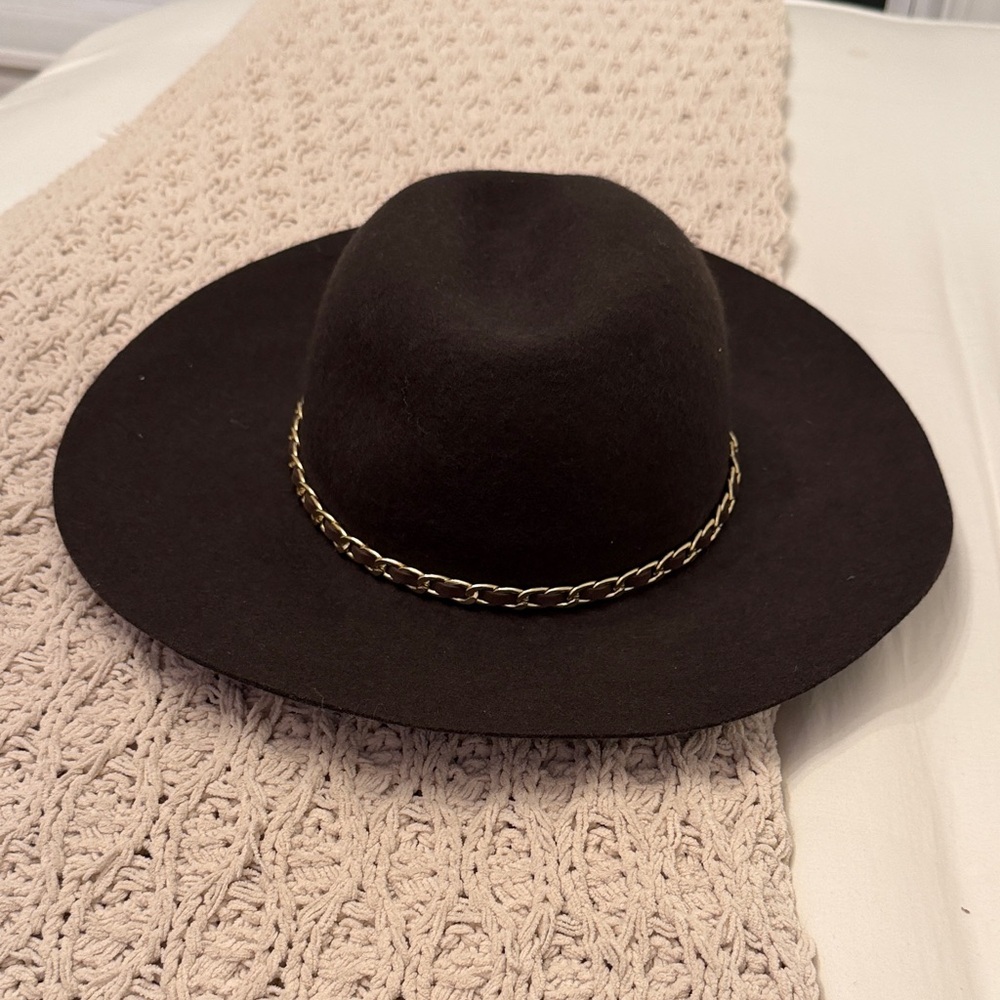 Dark Olive Wide-Brim Fedora Hat with Gold Chain Accent